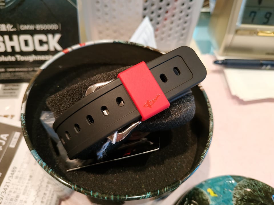 DW-5600JK-1JR ブラック×レッド #錦鯉 #G-SHOCK #昭和三色 #生き