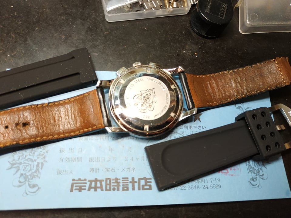 GUCCI 青 レザーストラップ 時計 2600L