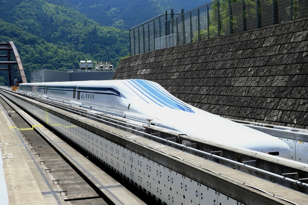 f:id:kitahashi-ryoichi:20130603101552j:plain f:id:kitahashi-ryoichi:20130603101552j:plain