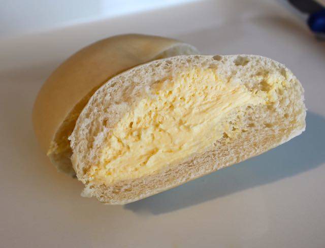 冷たいかぼちゃクリームパン