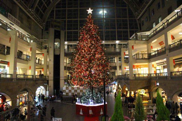 札幌ファクトリーのクリスマスイルミネーション ジャンボクリスマスツリーは見逃せない キタログ