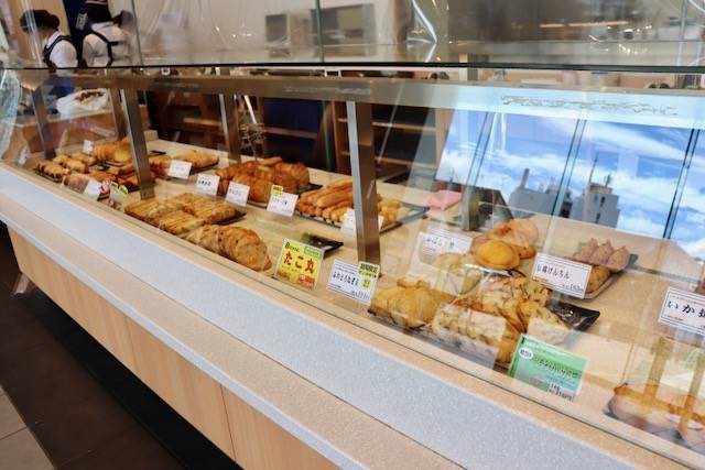 かま栄　工場直売店　揚げかまぼこ