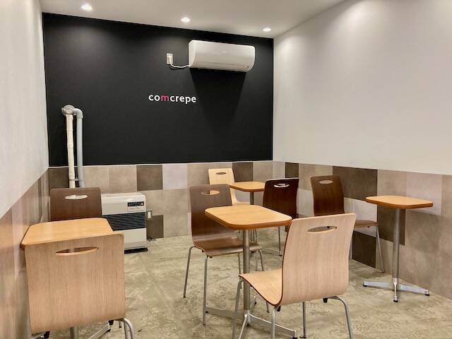 コムクレープ札幌　イートイン
