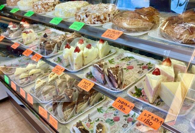 アマンドール　ケーキ