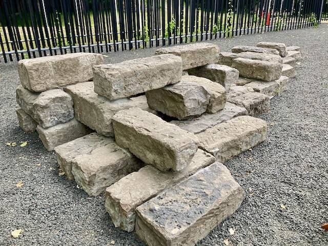 森のパン　札幌軟石