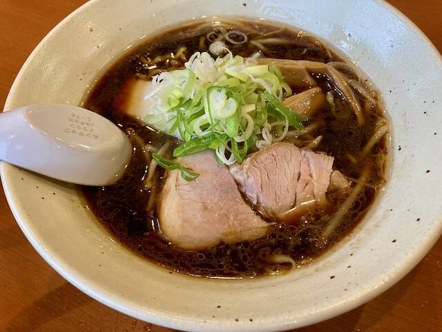 ラーメンふしみ　すみれ風正油