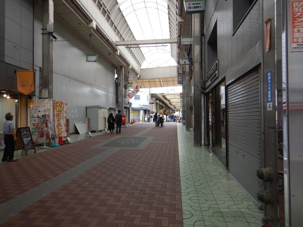 ブランドーリふせ暗越奈良街道交差点