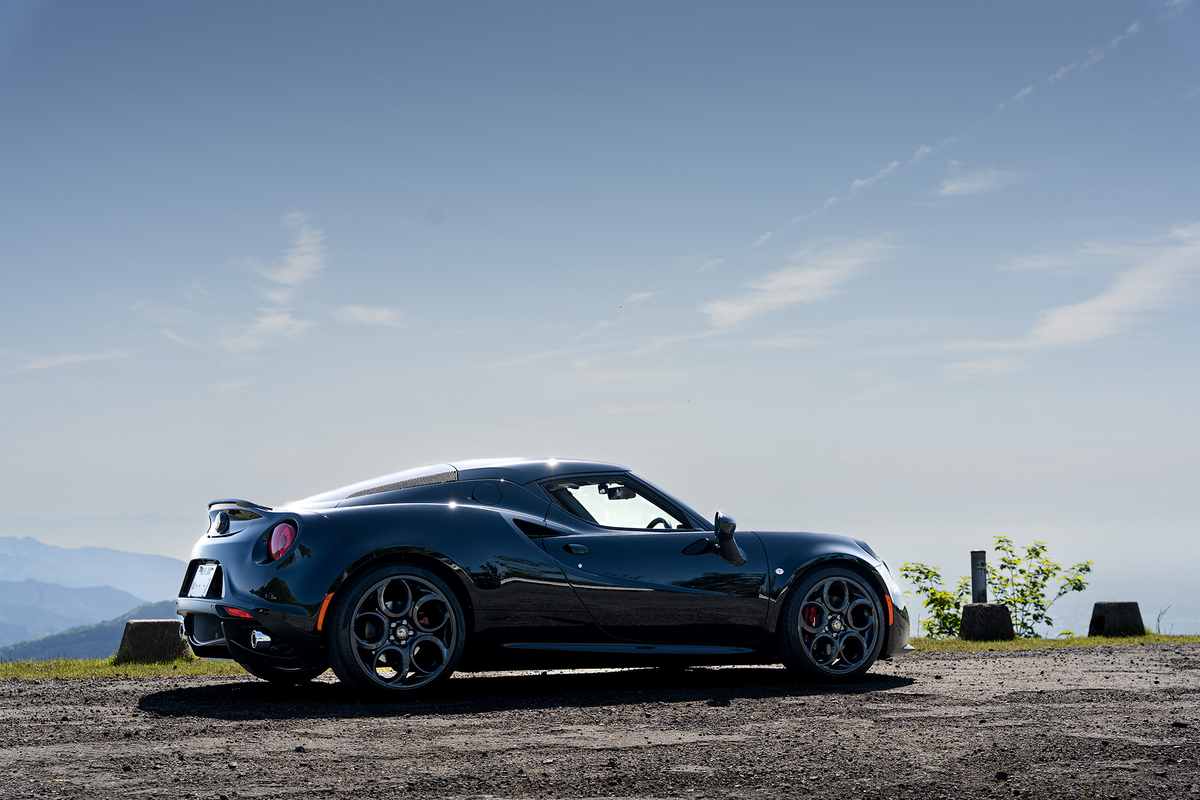 Alfaromeo4C】 NSXと駆け抜ける伊吹山ドライブウェイ - 40代の日々徒然