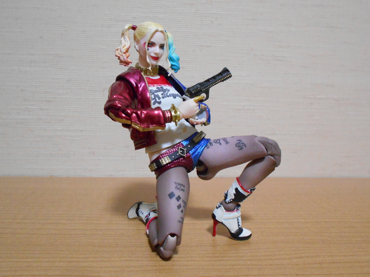 MAFEX 033 MAFEX 033 ハーレイ・クイン フィギュア ハーレイ・クイン