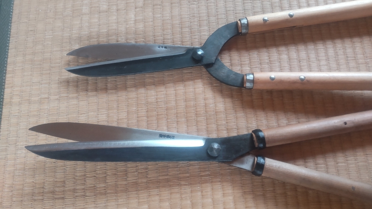 梅善　梅本善一　刈込鋏　門型　① 道具を引き継ぐ 【梅善 刈込鋏】 - (有)香西園ブログ kouzaiびより