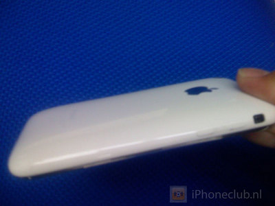 白いiPhone?