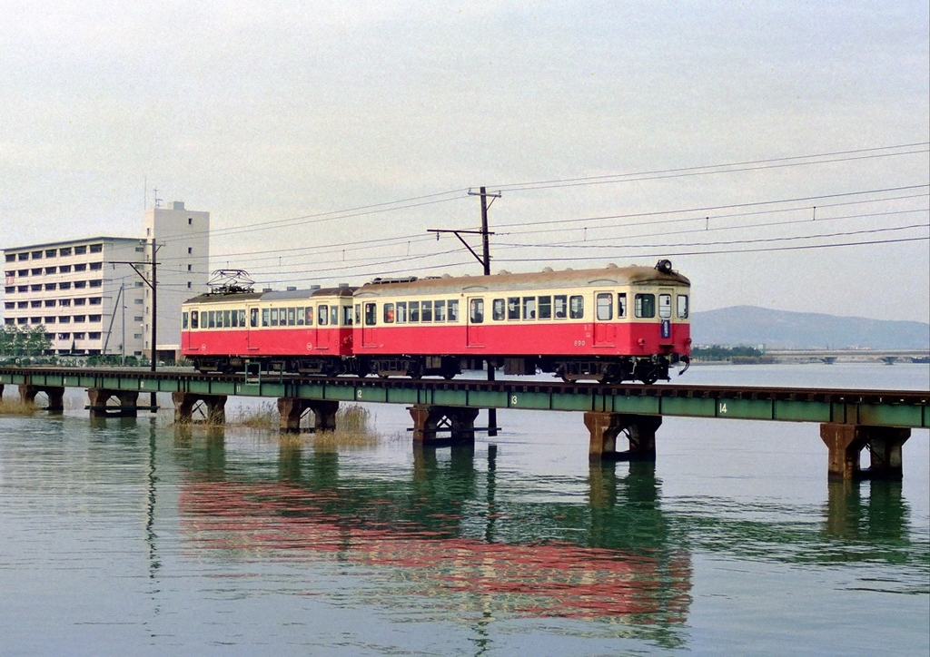 第8話：1990年高松琴平 古い車両を求めて！ - ローカル線の回顧録