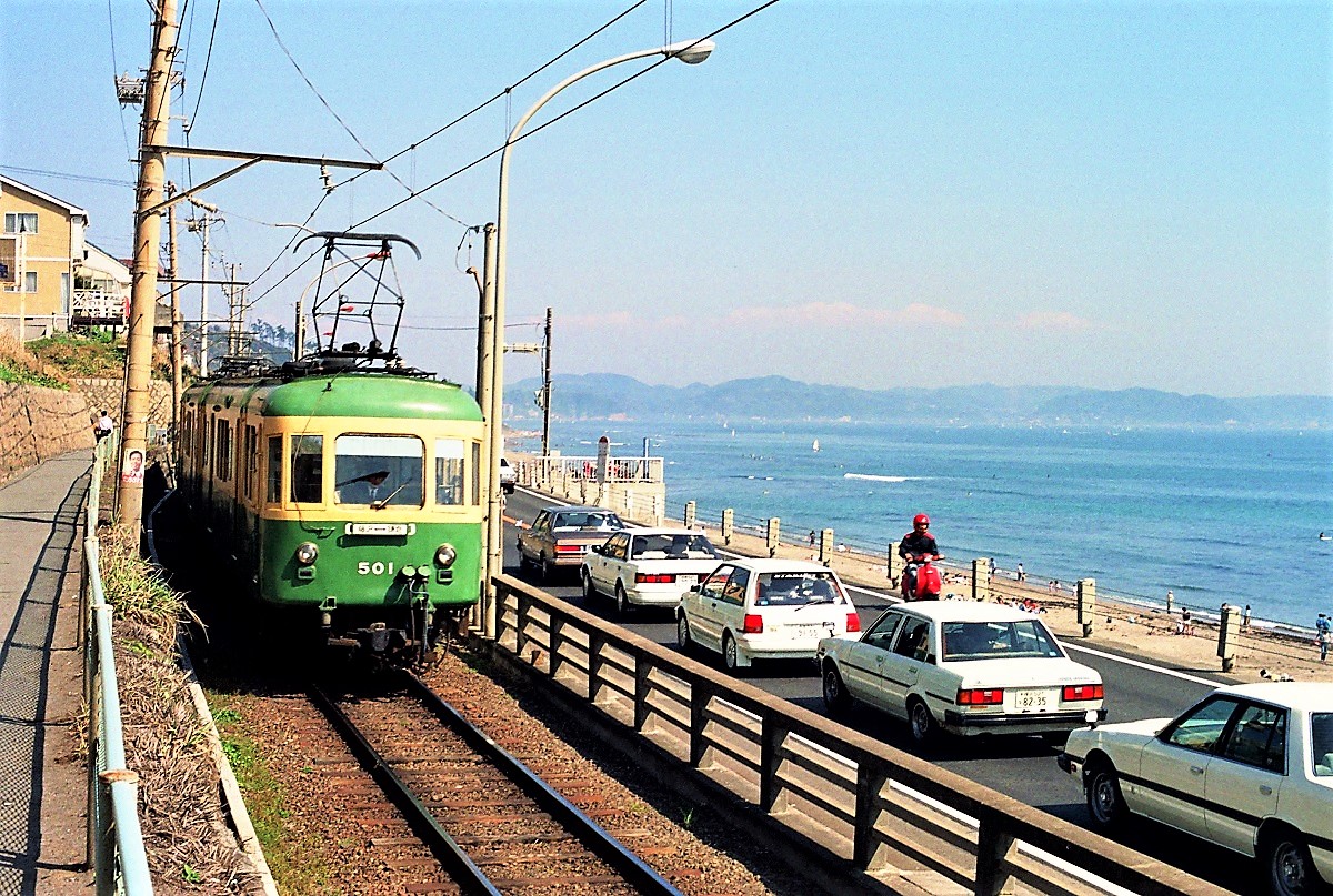 第176話 1987年江ノ島 まだ江ノ電らしかった頃 - ローカル線の回顧録