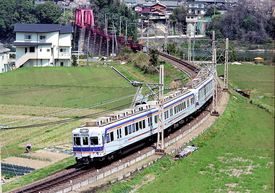 第1296話 1996年南海（高野）：春はアオ虫の季節 - ローカル線の回顧録