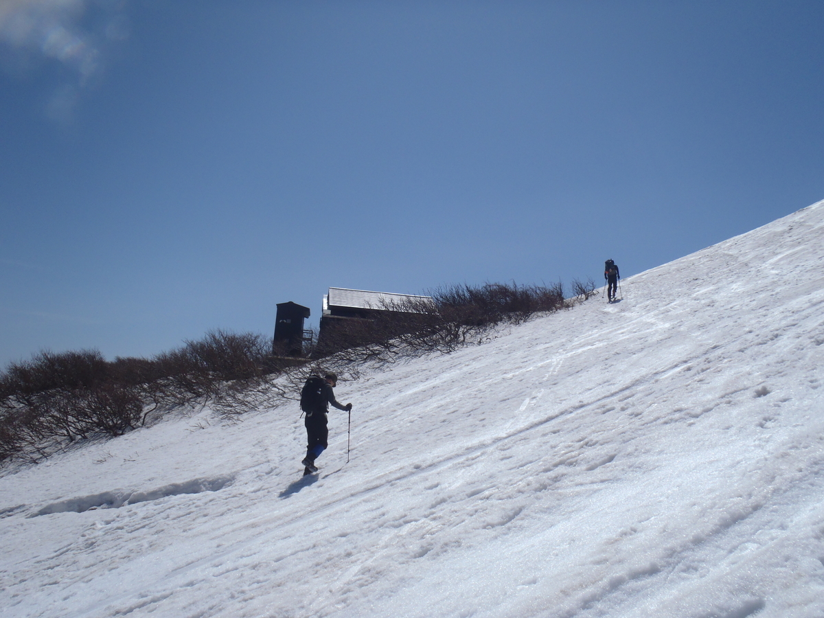 七ツ釜避難小屋_20260426