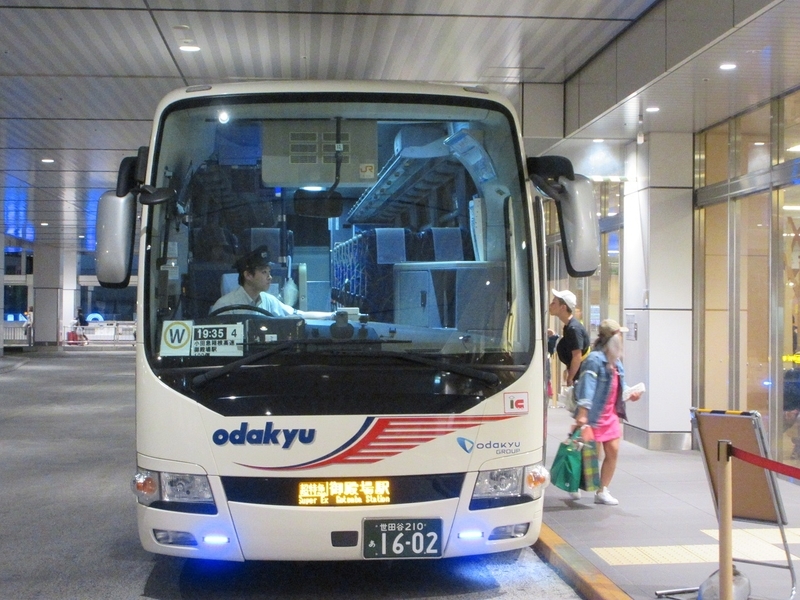 小田急箱根高速バス 1602 新 床下仮眠室のブログ