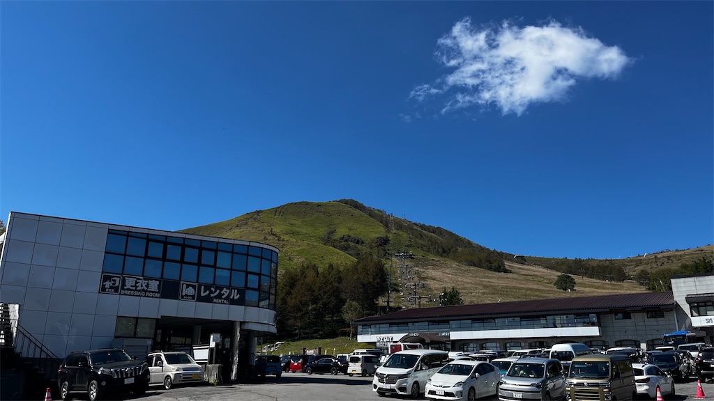 車山高原SKYPARKスキー場以外でもレストランはあります。その風景写真です。