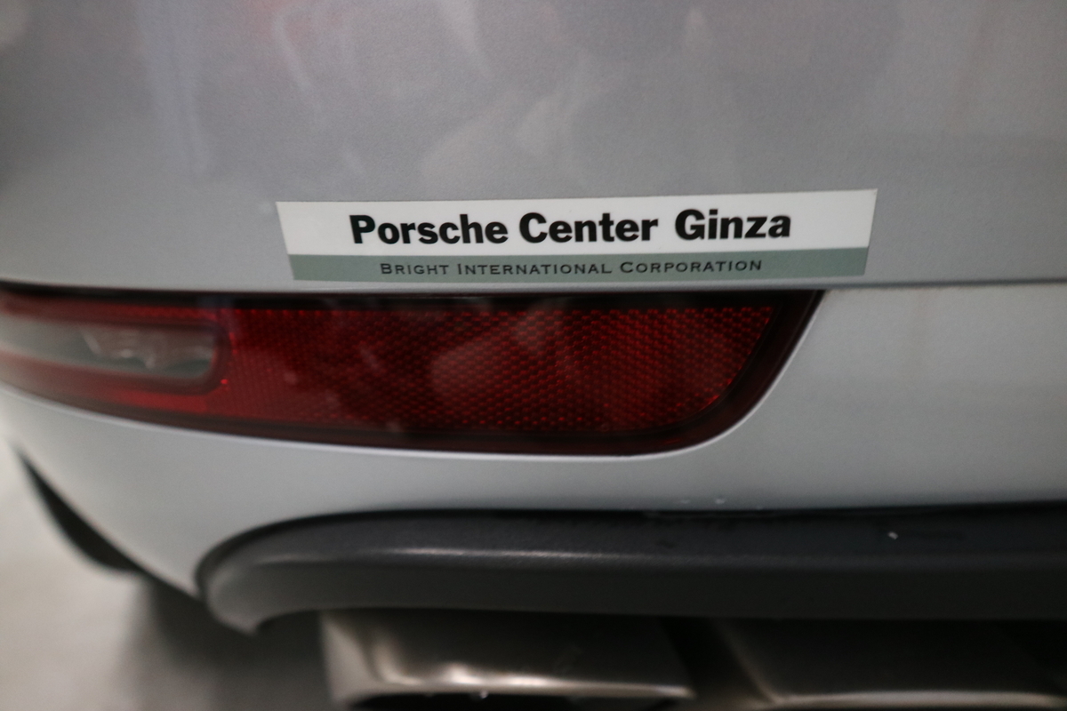 ポルシェ マカンターボ サイドミラーコーティング と シール ステッカー剥がし 車磨きコーティング専門店 K Mカーリフレッシュ の考え方