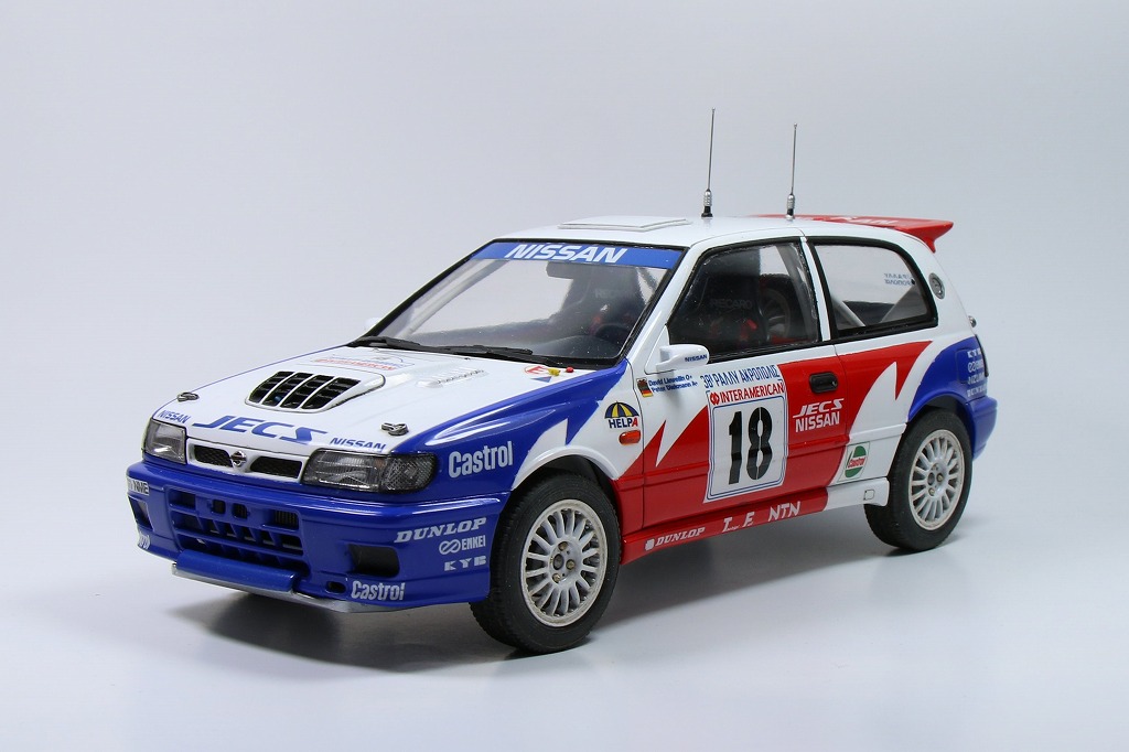 1/24 RENAULT　プラモデル完成品　ラリーカー 61o8f23A1tL._AC_SY200_QL15_.jpg