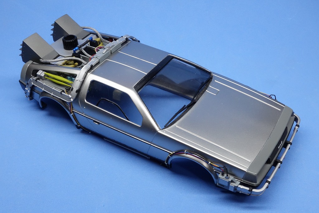 完成品　プラモデル　デロリアン　組み立て済み 完成品 プラモデル デロリアン 組み立て済み バック・トゥ・ザ