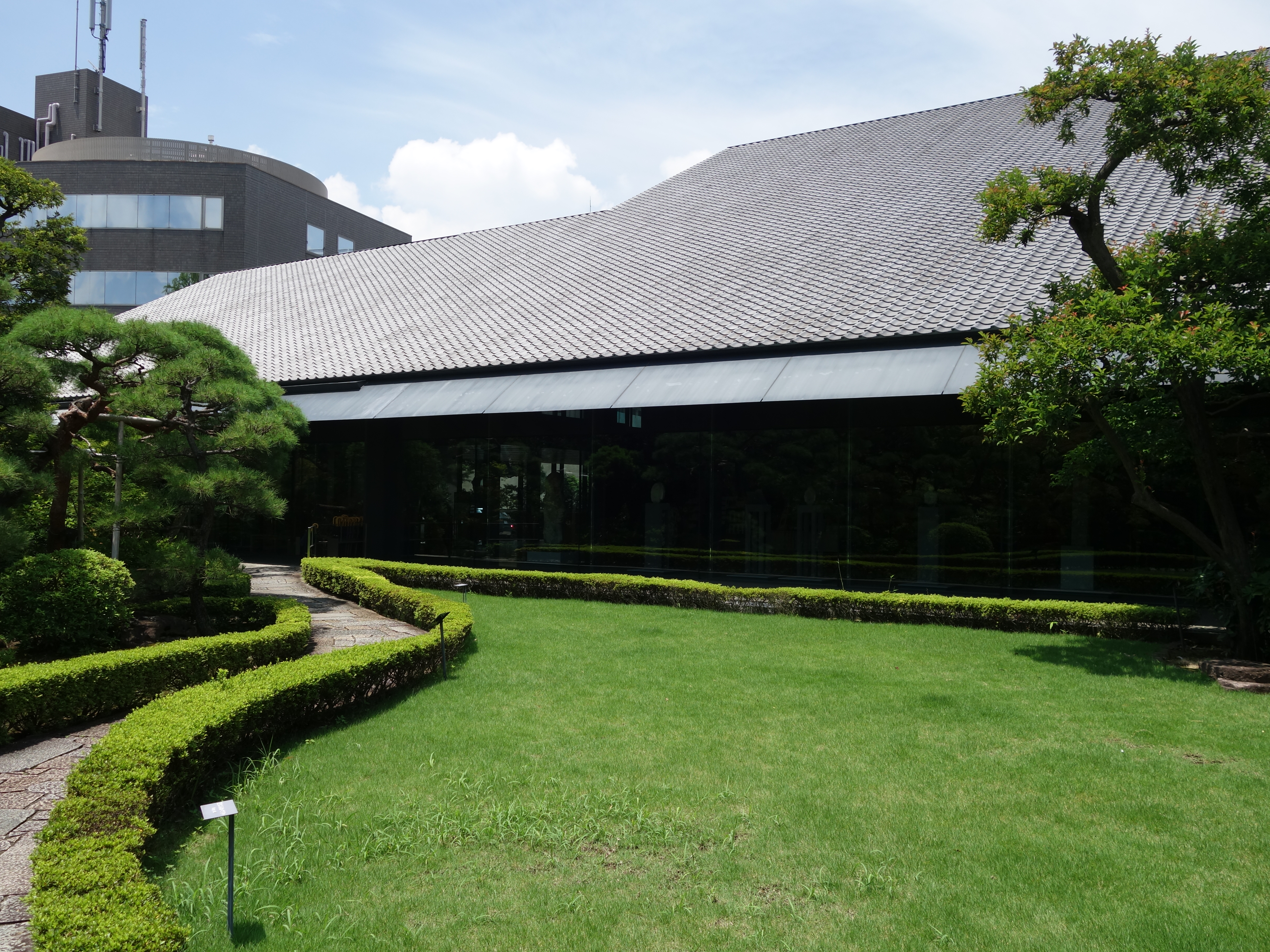 大正名器鑑』の世界 根津美術館と日本民藝館 - だうなあ日記