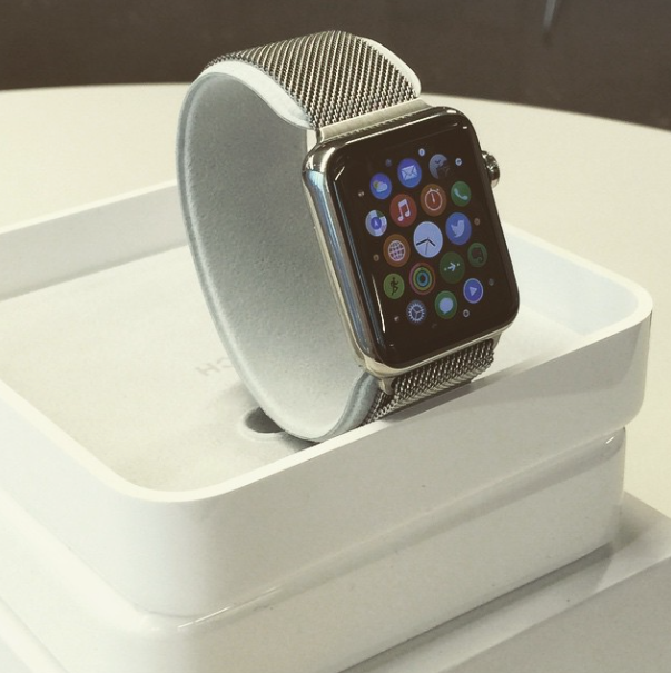 Apple Watchのスタンド