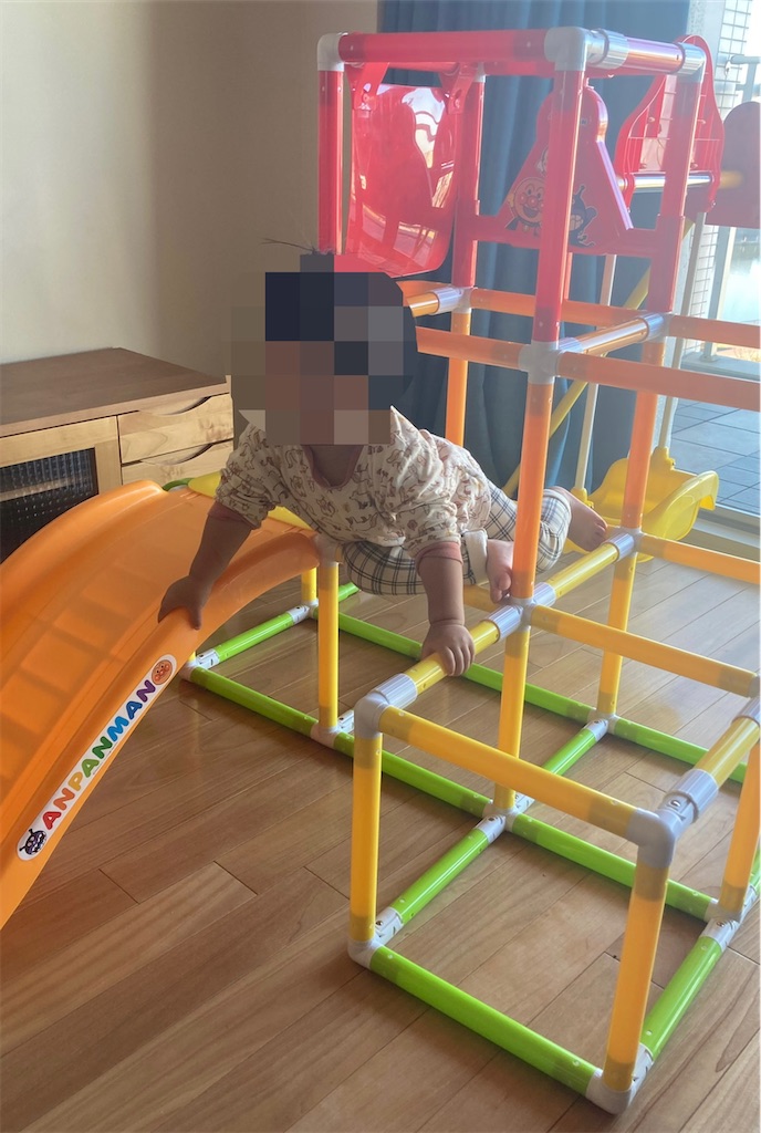 室内ジャングルジムは何歳から何歳まで遊べる？1～6歳までの遊び方を 