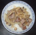 合成サイコロステーキしめじ丼