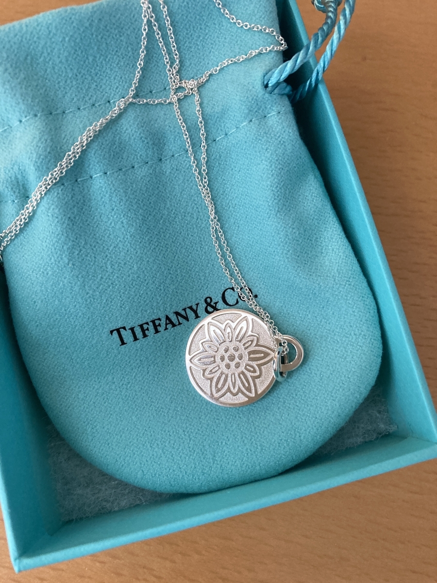 Tiffany & Co ティファニー キーブローチ 刻印1994 ティファニーの新プログラム、スモールレザーグッズにパーソナル