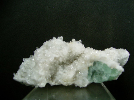 蛍石と水晶 福島県南会津郡南会津町蛍鉱山 Hotaru Mine, Minamiaizu