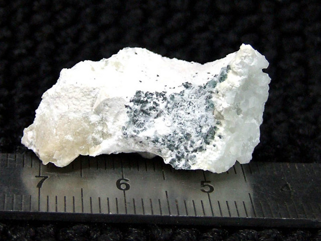 沼野石 Numanoite(TL) 岡山県高梁市布賀鉱山 Fuka Mine