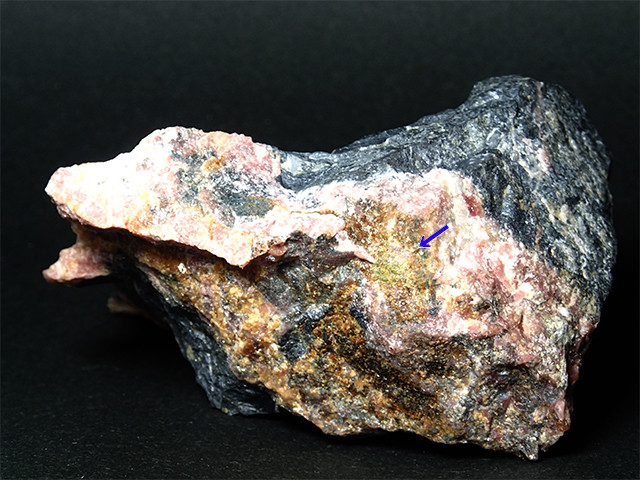 コニカルコ石 Conichalcite 福島県いわき市田人町黒田 支那志 御斎所