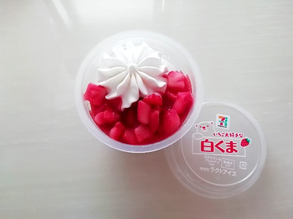 いちご大好きな白くま セブン イレブン 涼しくなるスイーツ ふくみみdiary