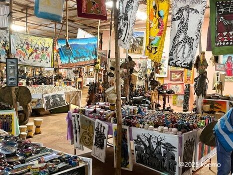 ケニアのお土産購入品を大公開！ - もーっとヨーロッパ