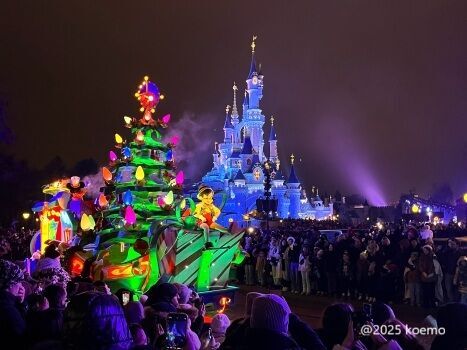 ディズニーランドパリで楽しむクリスマス2025（後） - もーっと
