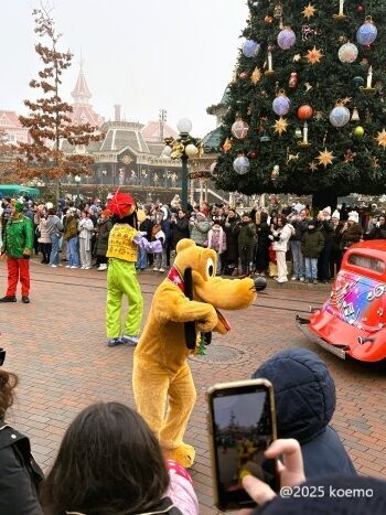 ディズニーランドパリで楽しむクリスマス2025（後） - もーっと
