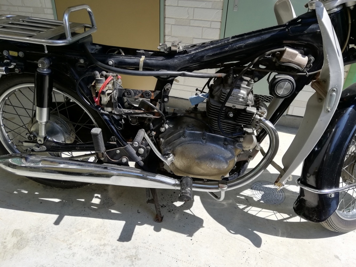 CD125Kが物置から出てきた話③ ~吸気系分解・バッテリー、プラグ交換