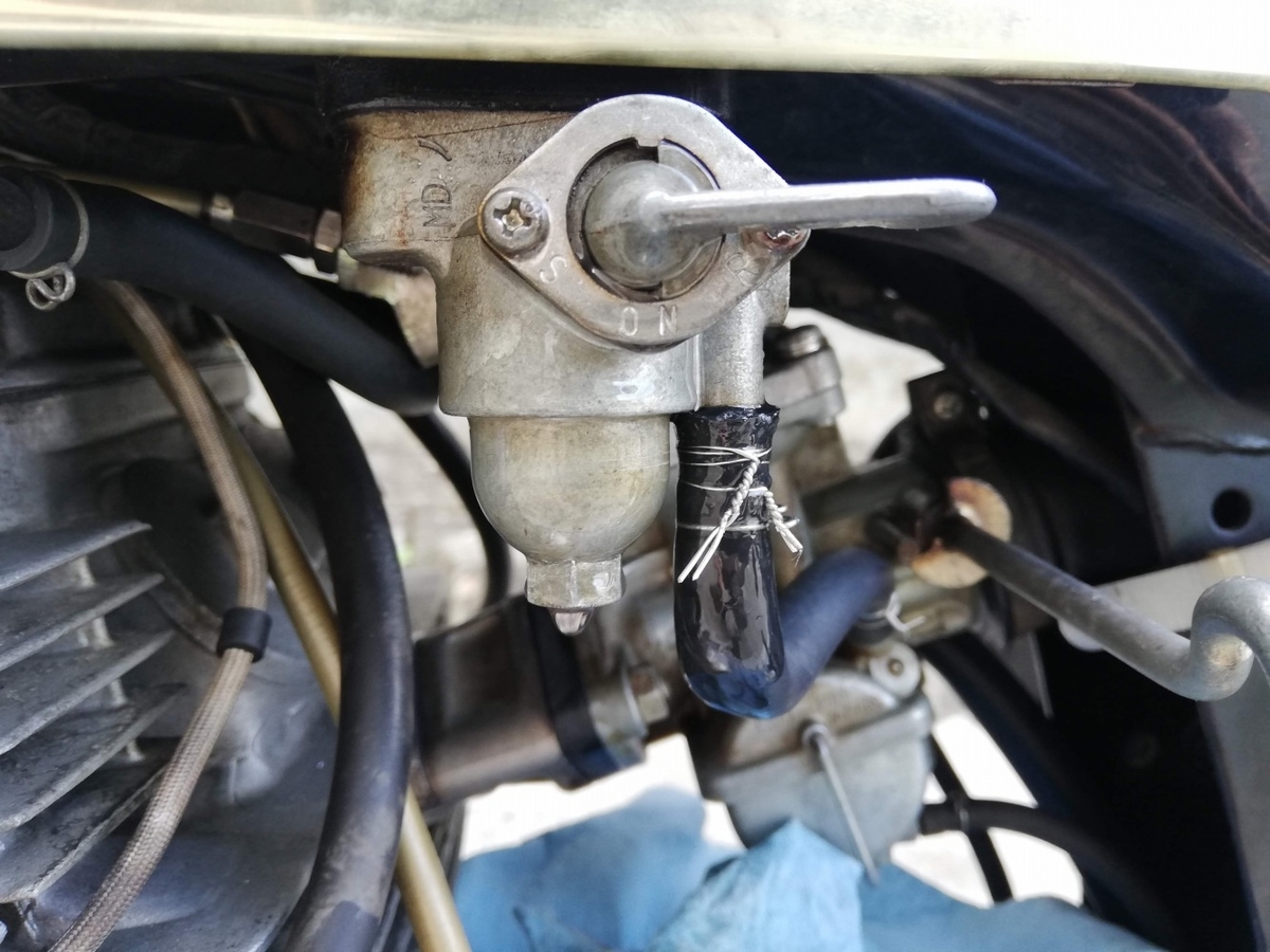 Cd125kが物置から出てきた話 始動テスト コックの漏れ キャブセッティング 工学男子の日常