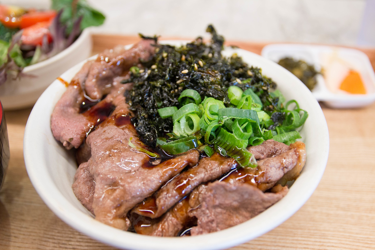 Wagyu Beef(MBS6-7) Teriyaki Sauce + Soft Egg 