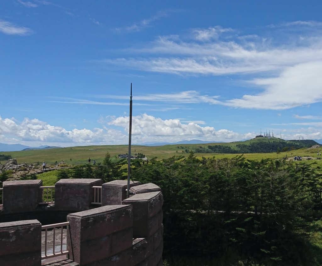 f:id:koh-g:20190103230929p:plain 展望台から王ヶ頭ホテルを望む