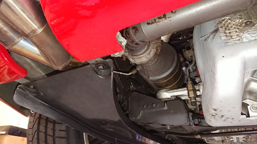 整備メモ】F355 ベルリネッタ 純正触媒交換 - kojack-ferrariの