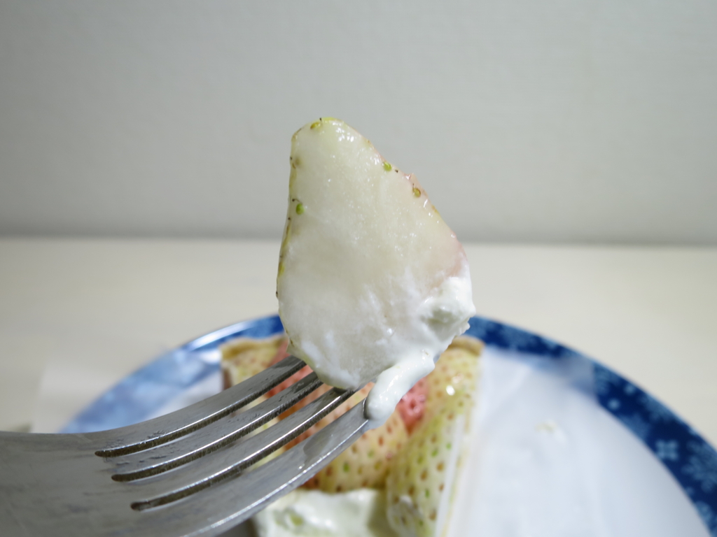 キルフェボンの白イチゴのタルトを食べてみた！ - koji-xの小部屋