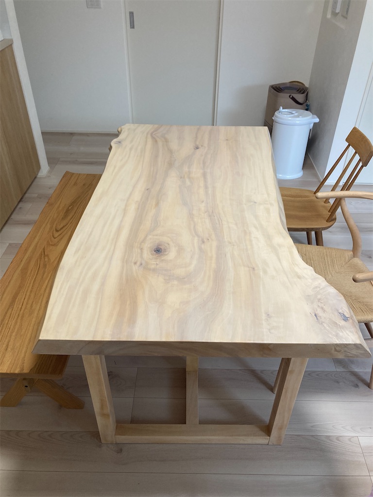 一枚板のダイニングテーブルをDIY【ソープ仕上げ→リボスクノス白木