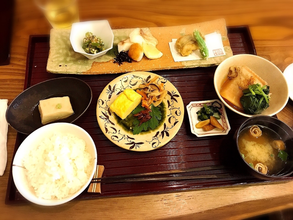 「日本料理 菘（すずな）」でいただいた「すずな御膳」”1500円