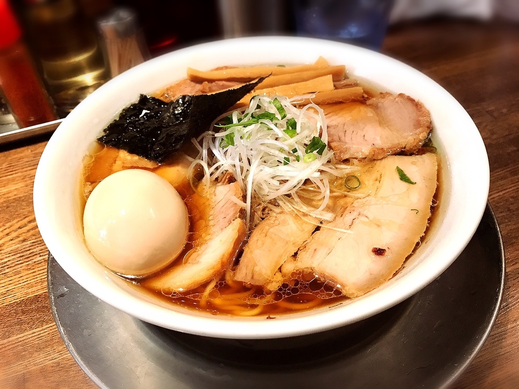 f:id:koki08:20181218214131j:plain すでに多くのラーメン通を虜に!?思わず無我夢中でスープを飲み干してしまう1杯がいただける「Tombo(とんぼ)」2