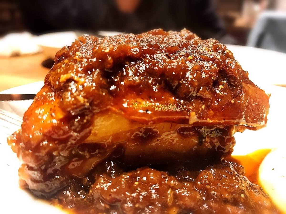 大衆ビストロ煮ジルのプルプルなお肉