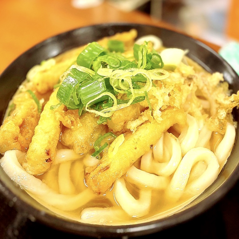 「いぶきうどん」でいただいた「ごぼう天うどん（温）」”490円（税込）（2019年12月13日更新）