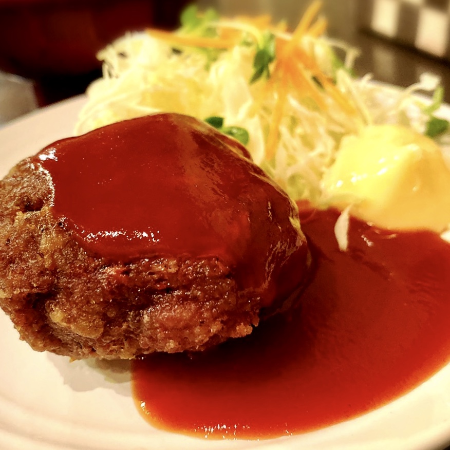 「カヤシマ」でいただいた「ナポリタンとハンバーグ」”950円(税別)2(2019年11月22日更新)