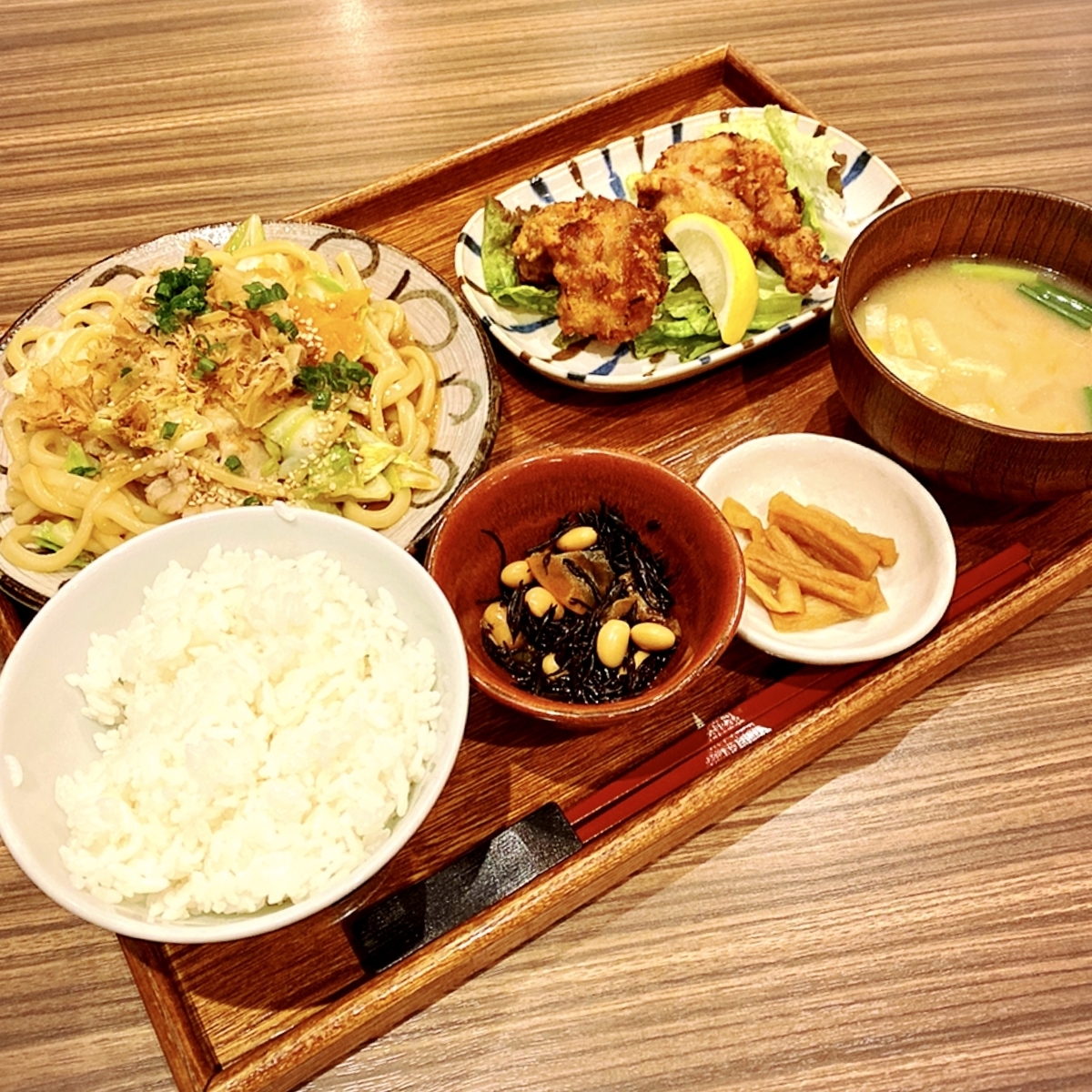 「食べ処 三かみ」でいただいた「焼きうどん定食」”920円