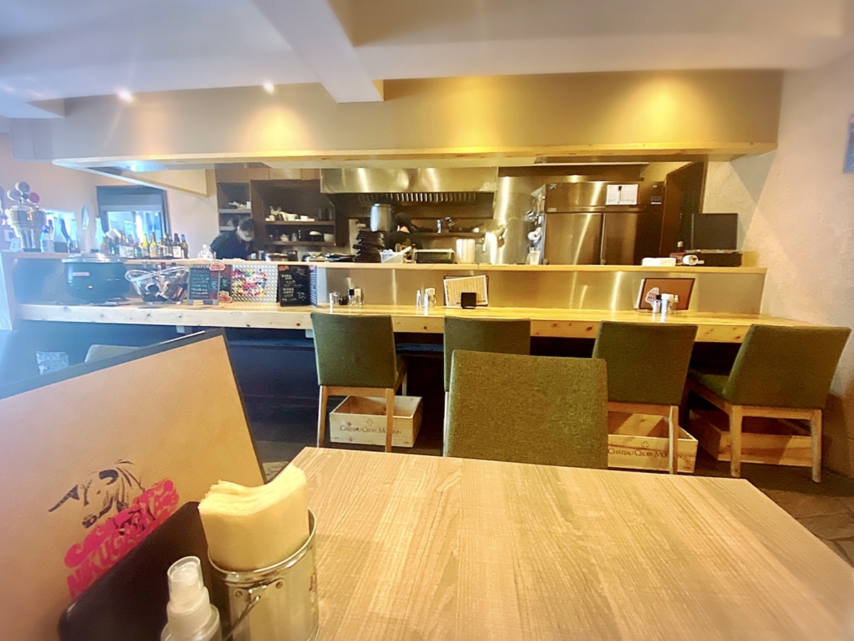 肉が丘の店内雰囲気